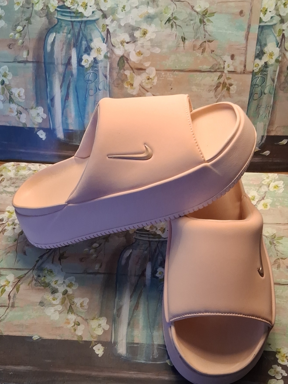 NWOB- Nike Women’s Blush Pink Platform Slide Sandals